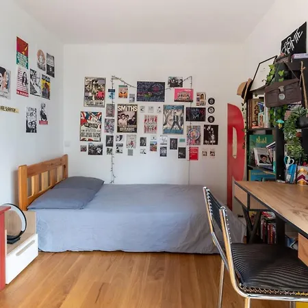 Modern 2bd W Balconymenilmontant * パリ