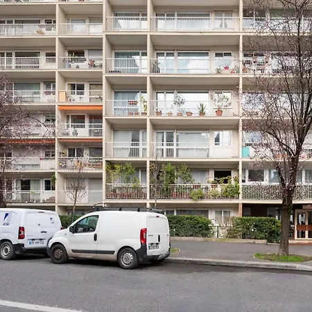 Modern 2bd W Balconymenilmontant